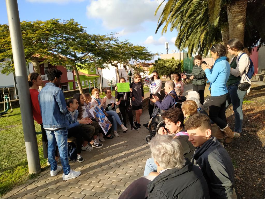 Material Didáctico Intergeneracional SIMUL y su formación